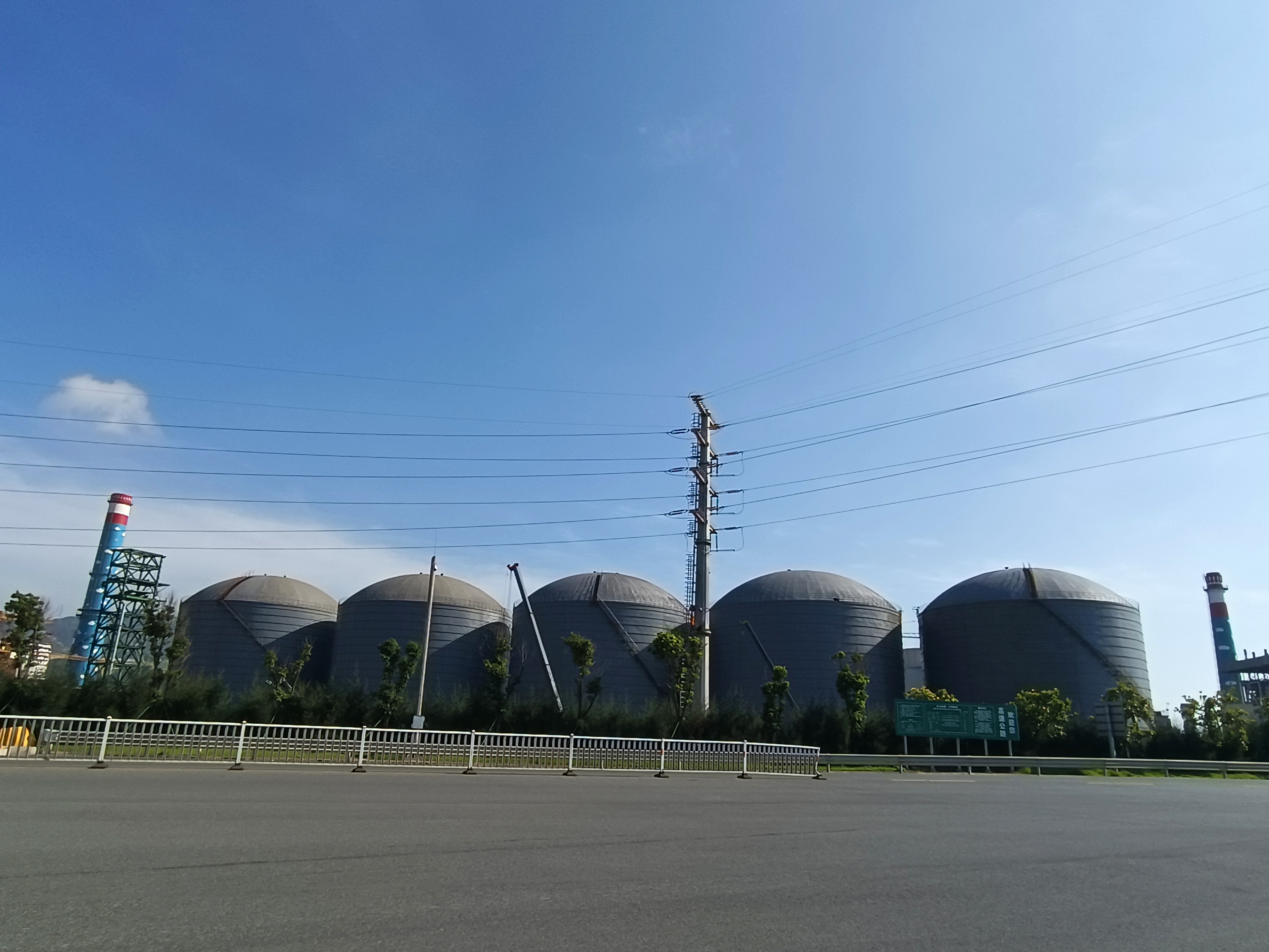 金年会.vip溜槽技术在钢板仓工程中的应用